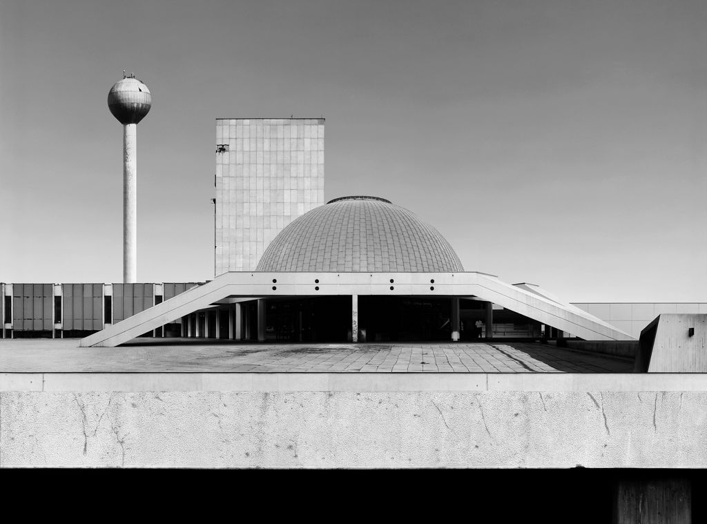 S Series | Beate Gütschow | Prix Pictet